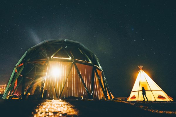 What's the Ideal Arrangement for a Dual Home Office for Couples Working from Home?